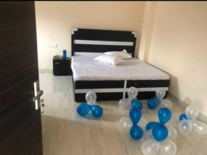 OYO 91568 Royal Galaxy Hotel